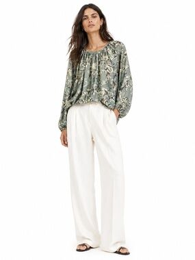 LOFT Sage & Mint Green Vine Satin Shirred Blouse – Size Medium Petite EUC